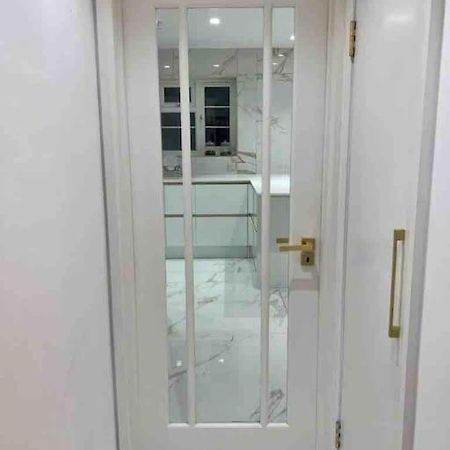 Premium Private Apartment Minutes To Central Londyn Zewnętrze zdjęcie