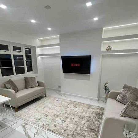 Premium Private Apartment Minutes To Central Londyn Zewnętrze zdjęcie