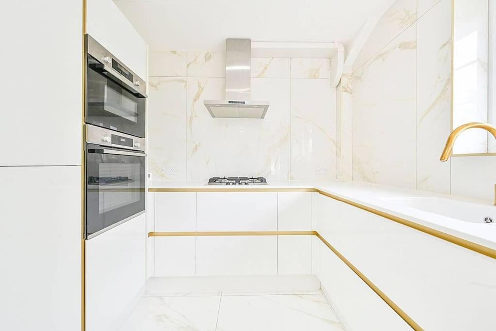 Premium Private Apartment Minutes To Central Londyn Zewnętrze zdjęcie