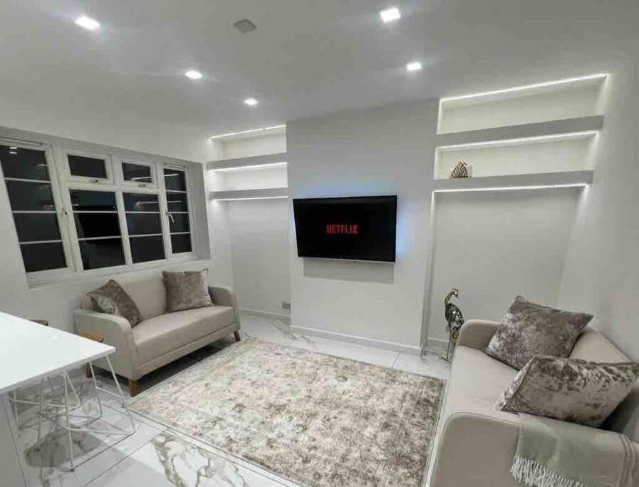 Premium Private Apartment Minutes To Central Londyn Zewnętrze zdjęcie