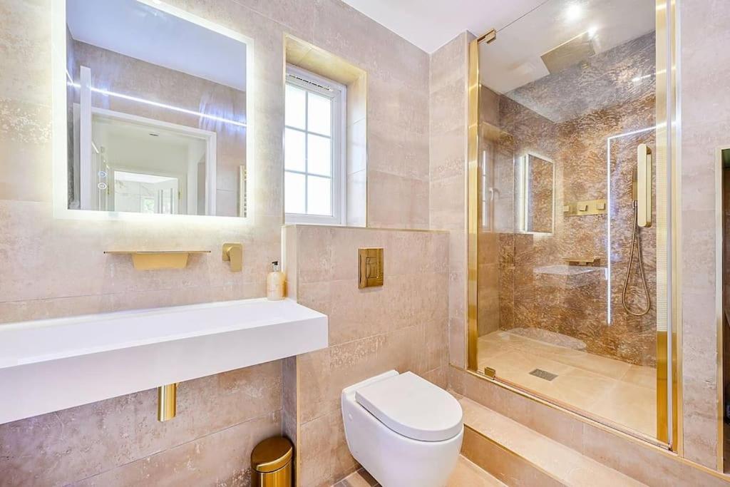 Premium Private Apartment Minutes To Central Londyn Zewnętrze zdjęcie